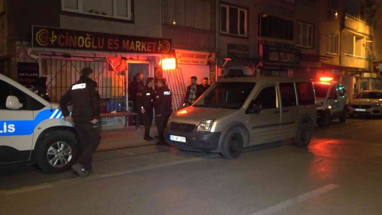 Husumetlileri tarafından tarafından iş yerinde bıçaklandı