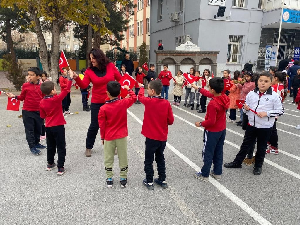 Çocuklar, ’Çocuk Hakları Günü’nde Doyasıya eğlendi