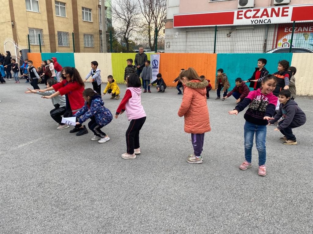 Çocuklar, ’Çocuk Hakları Günü’nde Doyasıya eğlendi