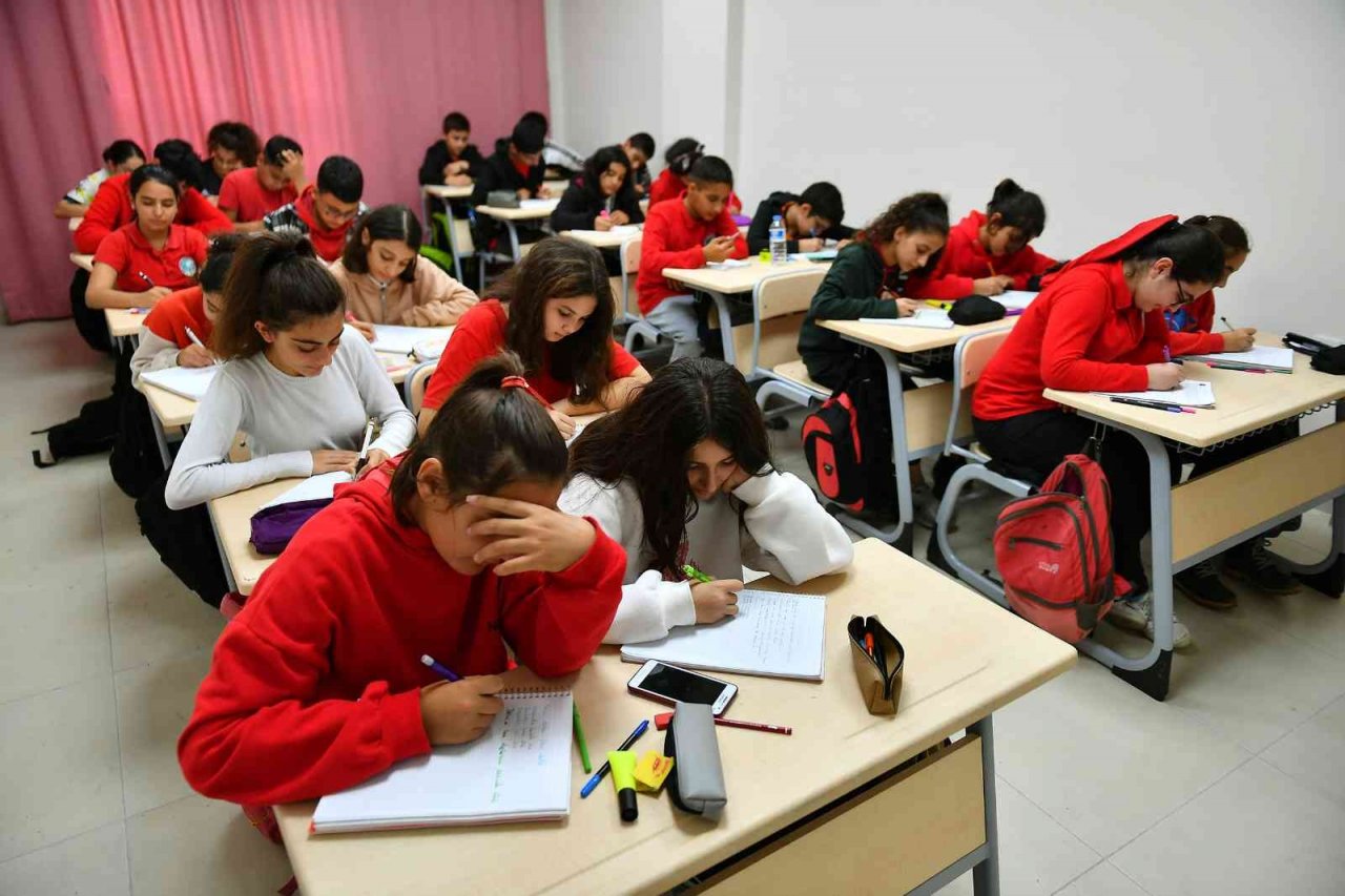 Mersin’de kurs merkezleri çoğalıyor