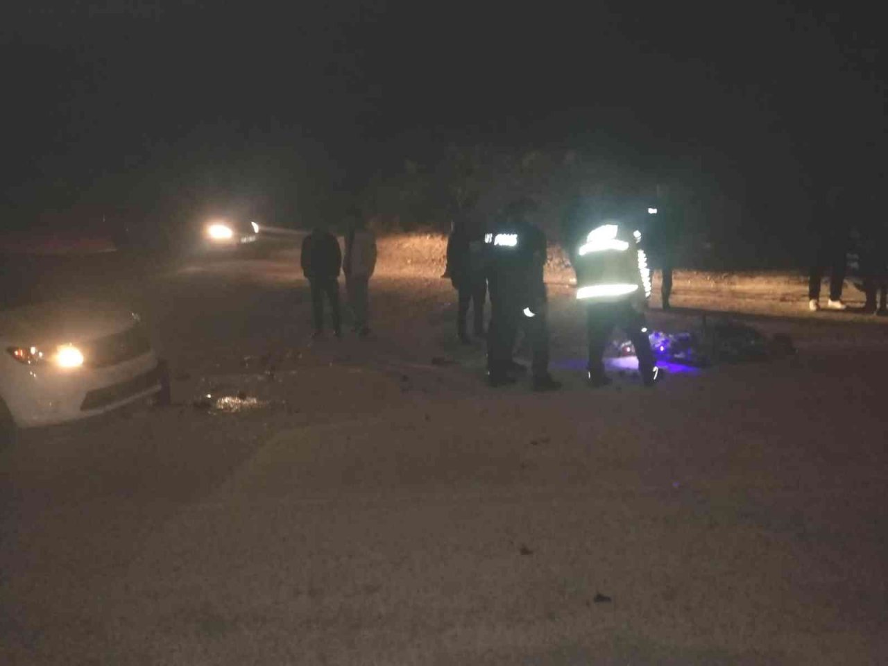 Otomobille motosiklet çarpıştı, sürücüler yaralandı