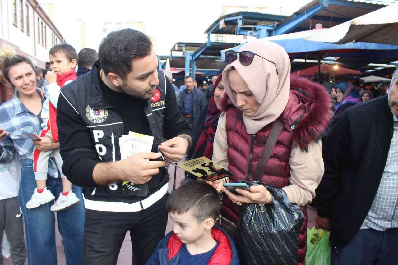 Narkotik polisleri, ‘En İyi Narkotik Polisi Anne’ ve UYUMA projelerini anlattı