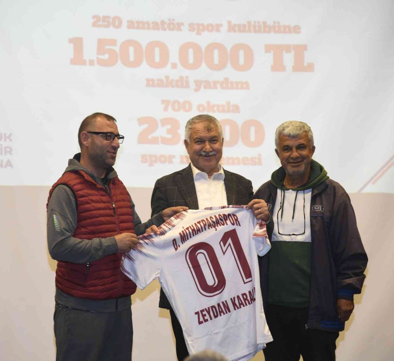 Büyükşehir’den amatör spora destek