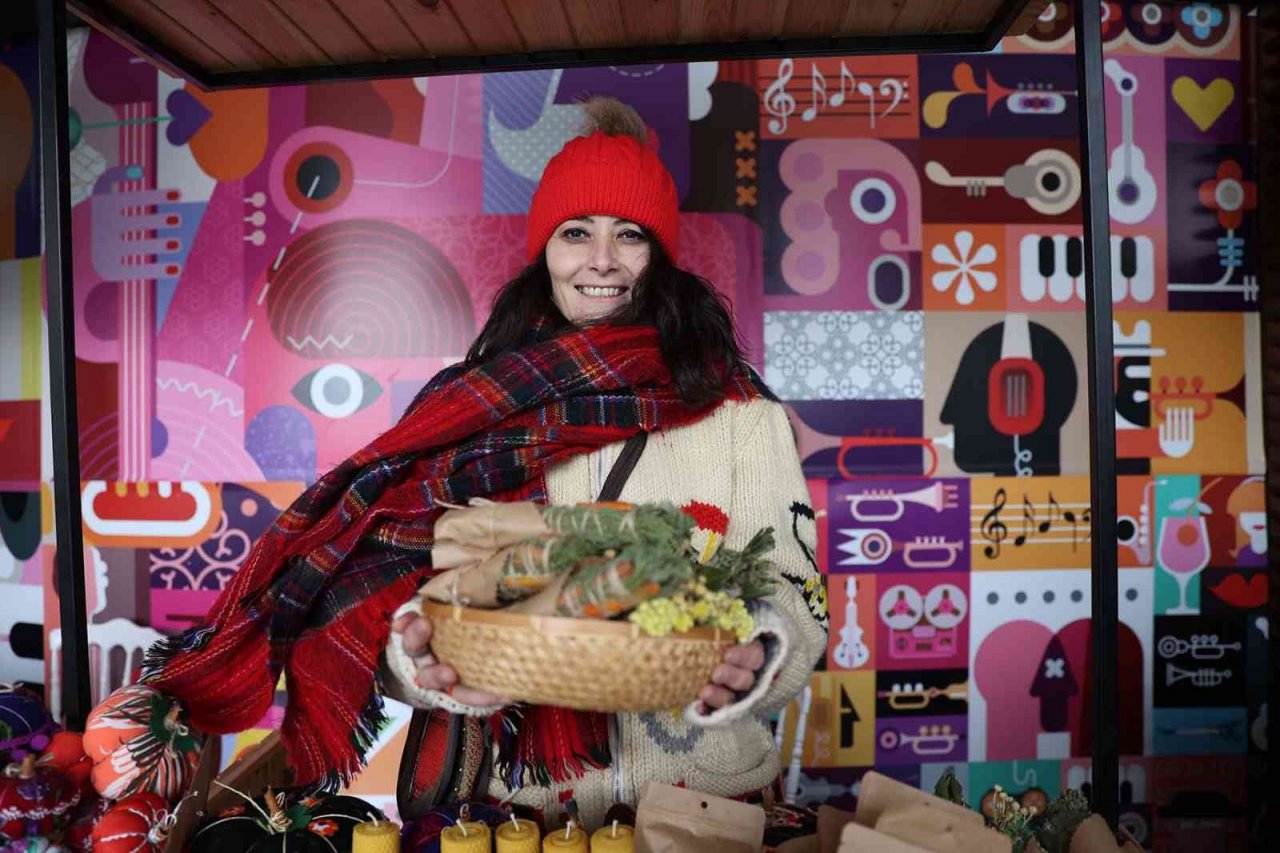 Üreten kadınlardan el emeği ürünler