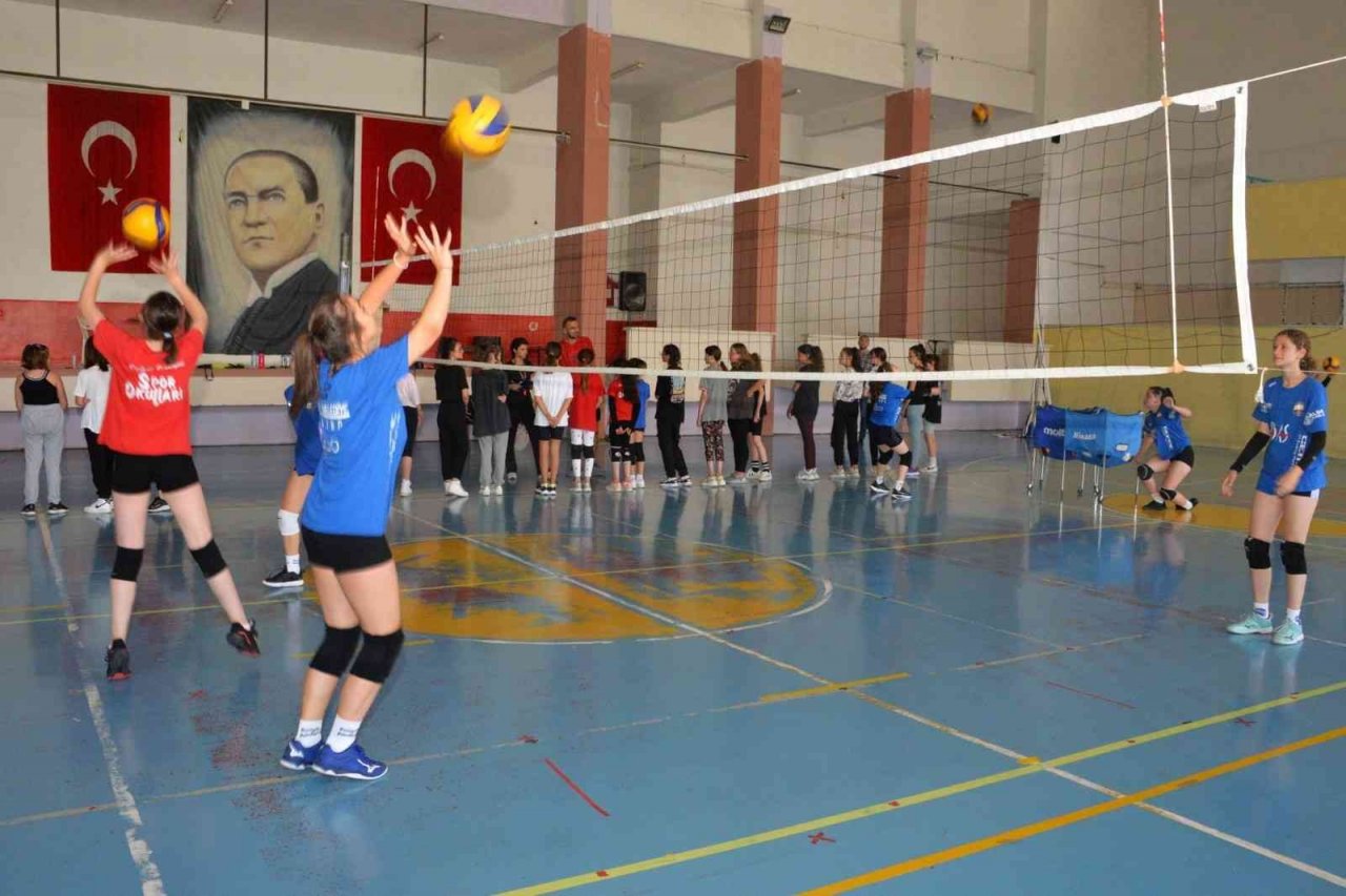 Ücretsiz kış spor okulları kayıtları başladı