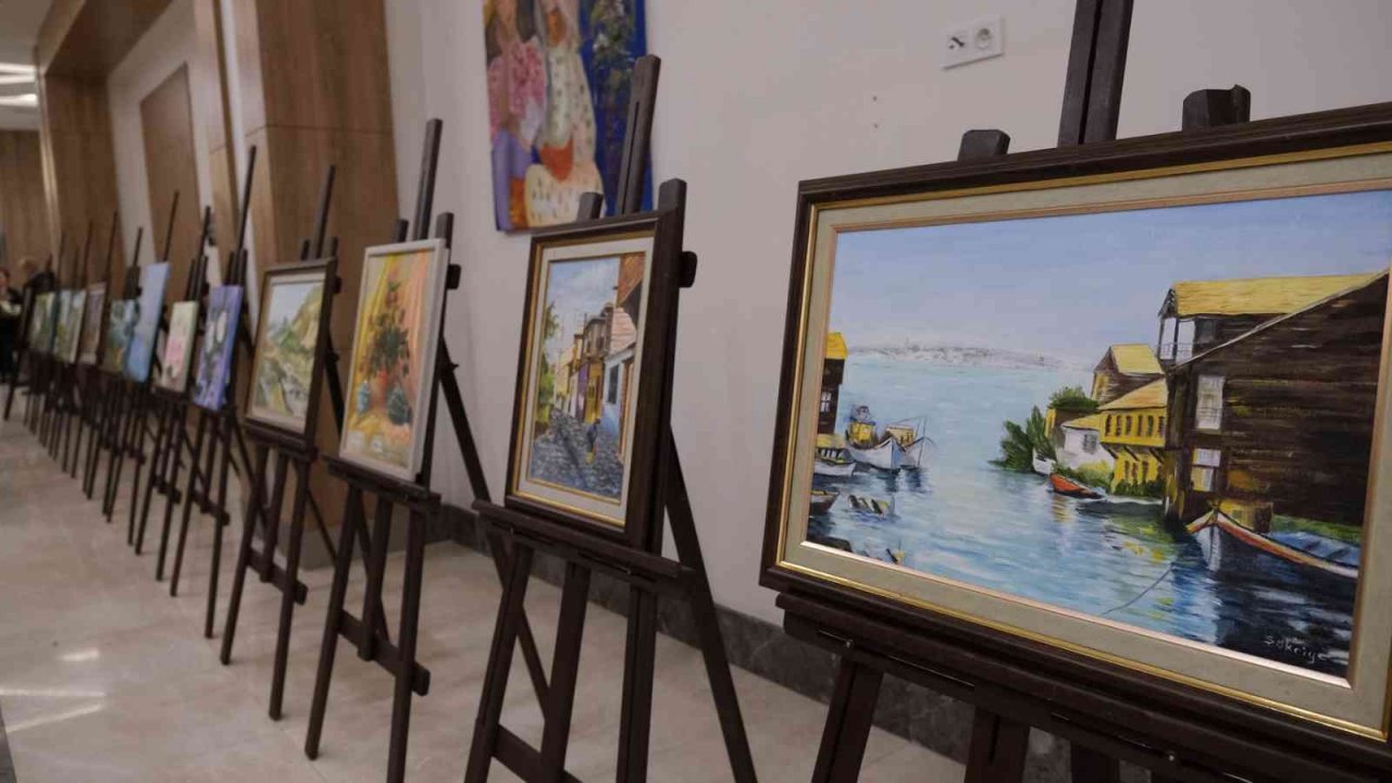 Sanatseverler Şükriye Çobanoğlu’nun resim sergisinde buluştu