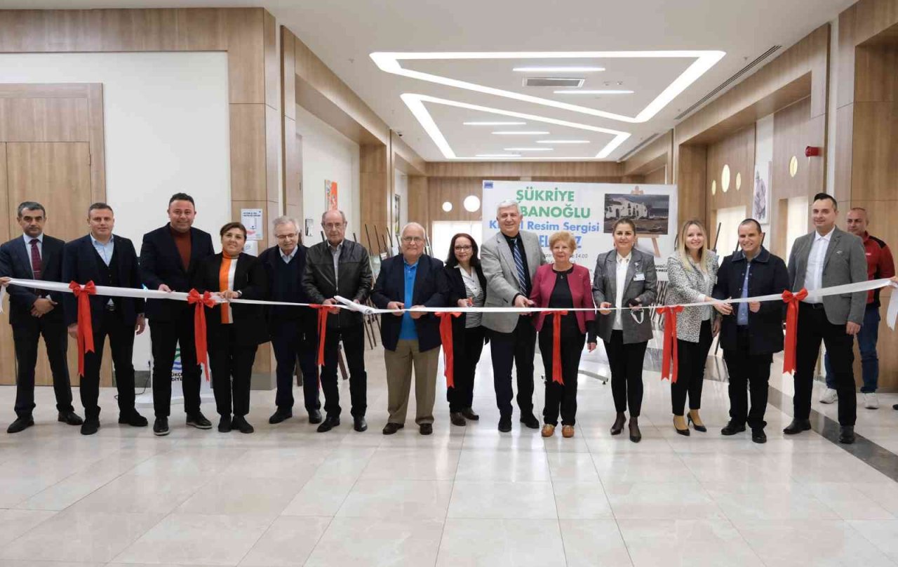 Sanatseverler Şükriye Çobanoğlu’nun resim sergisinde buluştu