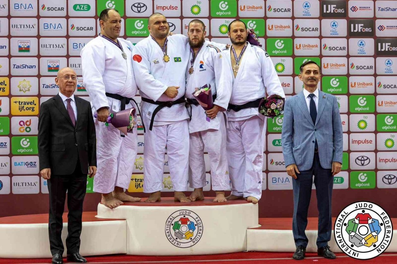 İzmir’in milli sporcuları Paris yolunda