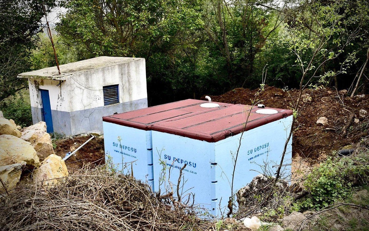 Vali Kızılkaya, Çakırpınar ve Çengeller köyünde İl Özel İdare’nin yatırımları incelendi