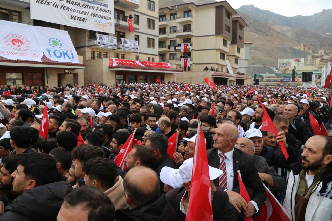 Cumhurbaşkanı Erdoğan: "Cumhuriyet tarihinin en gurur verici eseri"