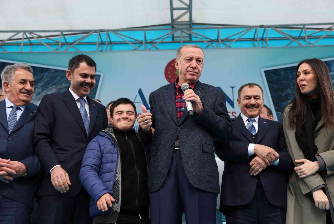 Cumhurbaşkanı Erdoğan: “Ülkemiz sınırlarına ve vatandaşlarına yönelik saldırıların kaynakları bellidir”