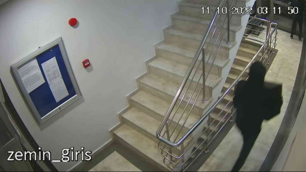 Kadıköy’de ünlü modacıya 4 milyonluk hırsızlık şoku