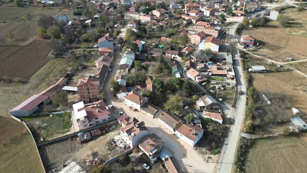 İnegöl Şipali Mahallesi’nde tüm yollar yenileniyor