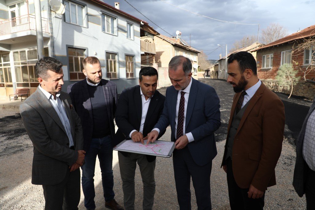 İnegöl Şipali Mahallesi’nde tüm yollar yenileniyor