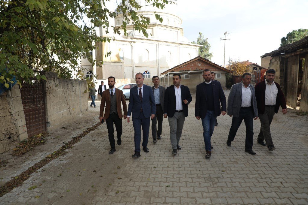 İnegöl Şipali Mahallesi’nde tüm yollar yenileniyor