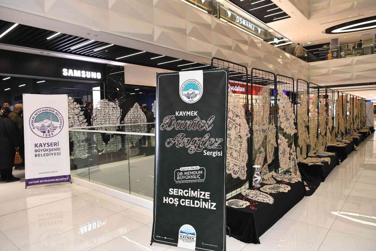 Başkan Büyükkılıç, ‘Dantel Anglez El Sanatları Sergisi’nin açılışını yaptı