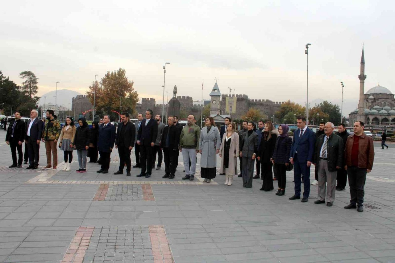 Başkan Kural: "Kayseri’de 100’e yakın sahte diş hekiminin varlığını biliyoruz"