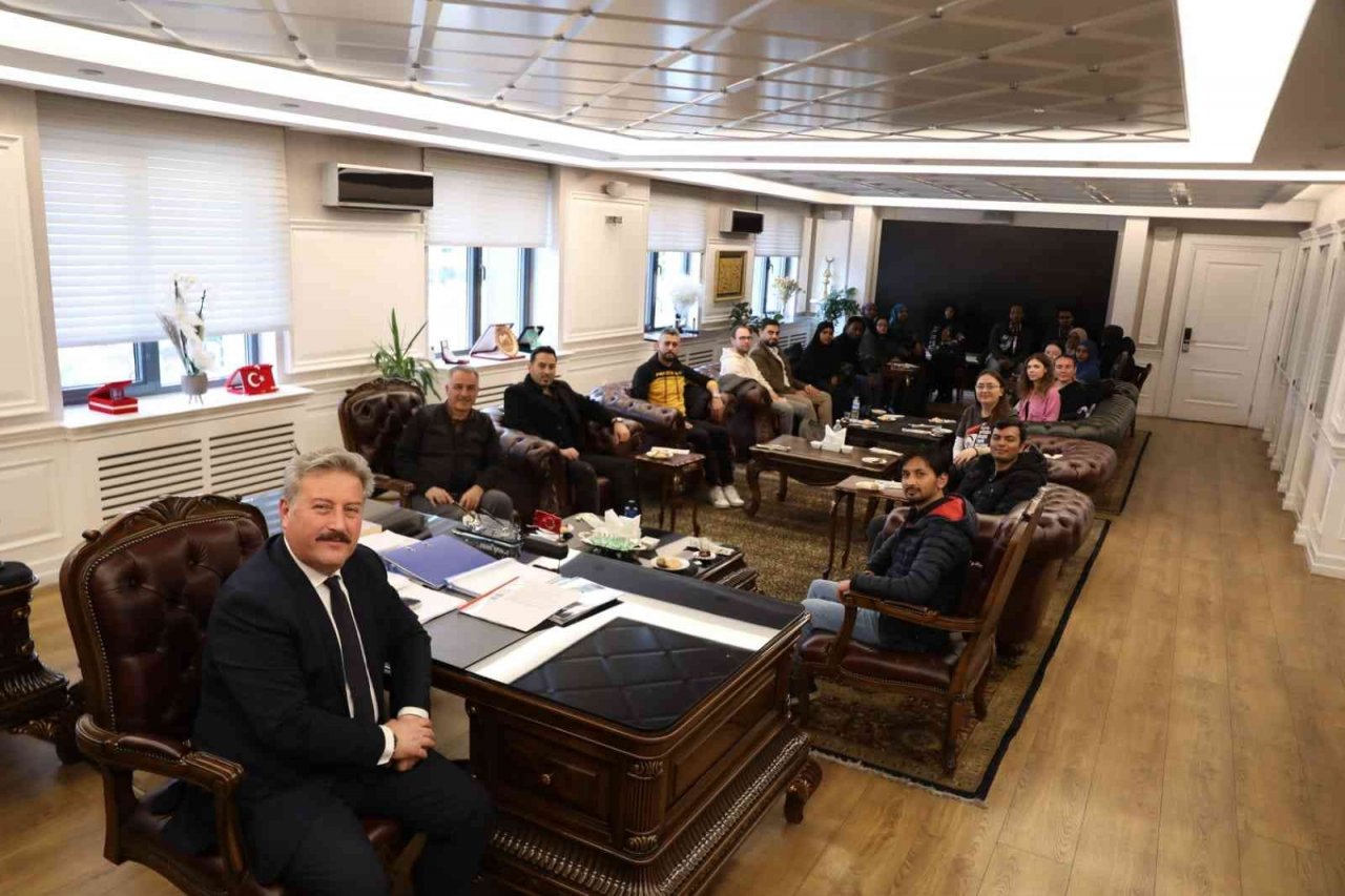 Başkan Palancıoğlu, Erasmus öğrencilerini ağırladı