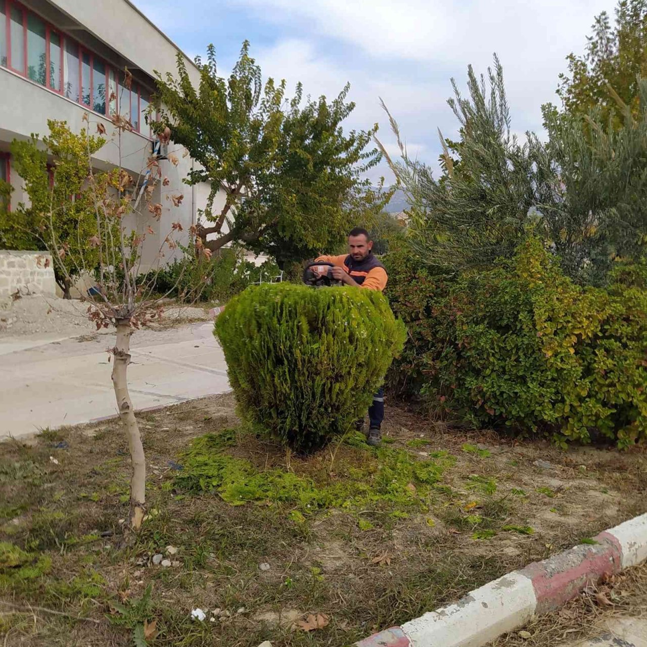 Mut’ta temizlik çalışmaları