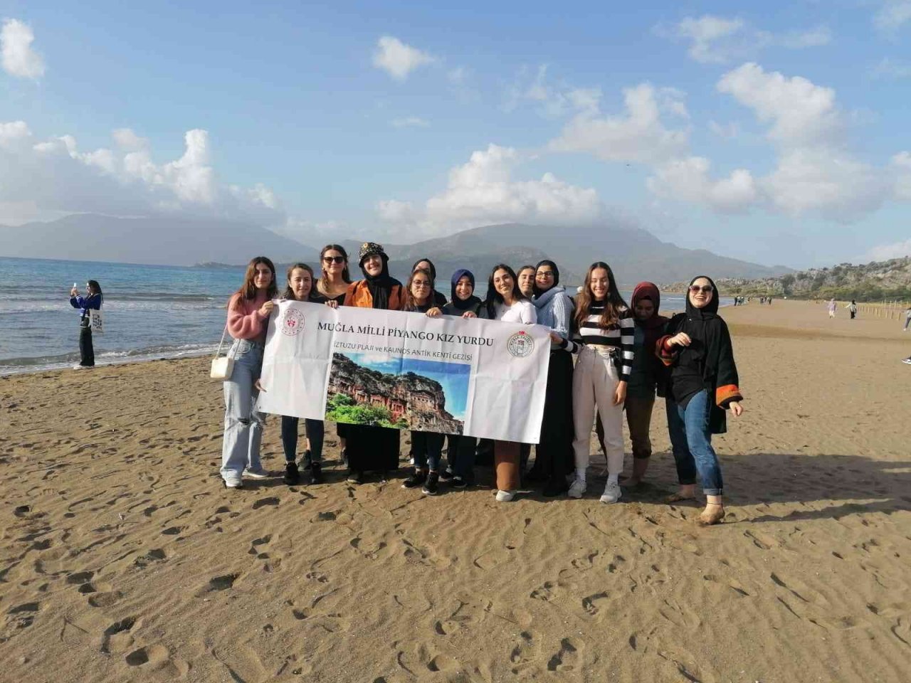 Muğla Üniversitesi öğrencileri tarihi ve doğal güzellikleri keşfetti