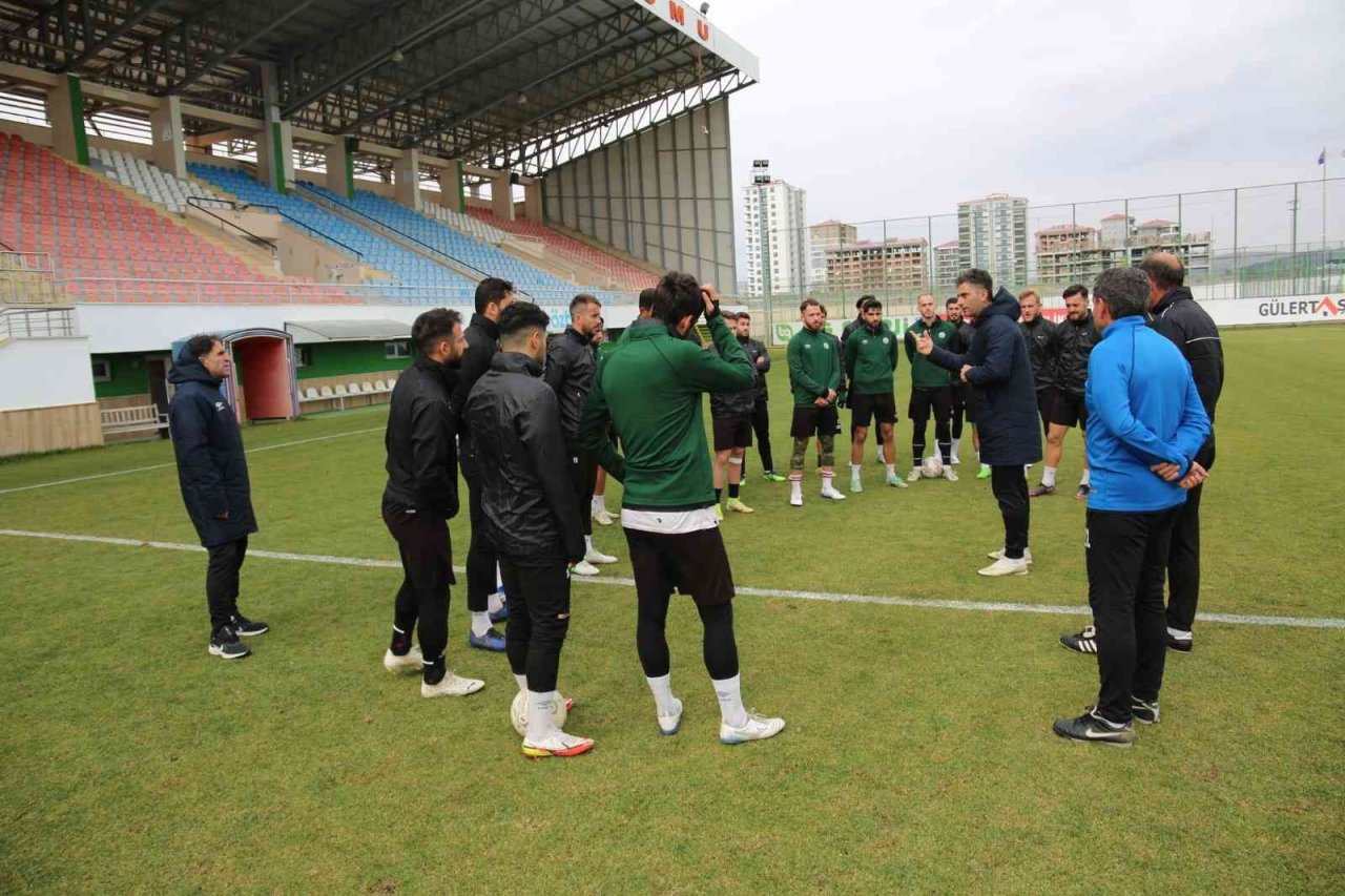 Sivas Belediyespor’da 24 Erzincanspor maçı hazırlıkları başladı