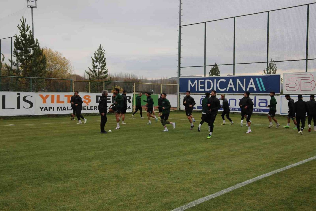 Sivas Belediyespor’da 24 Erzincanspor maçı hazırlıkları başladı