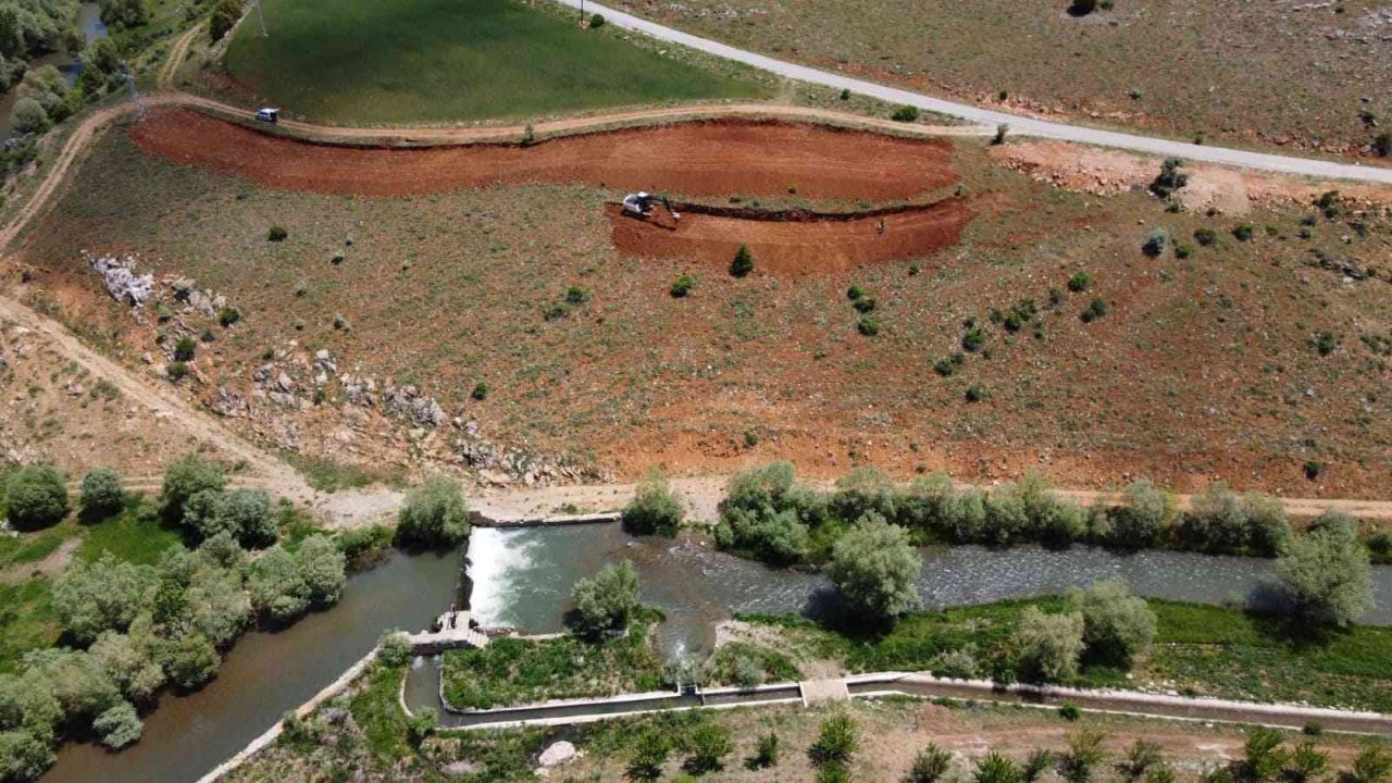 Tufanbeyli’de doğa tutkunlarına kamp alanı yapılıyor