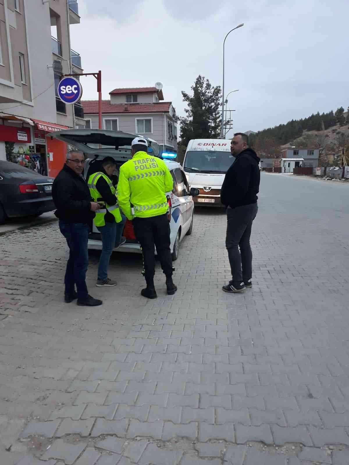 Dinar’da öğrenci servislerine yönelik polis denetimi