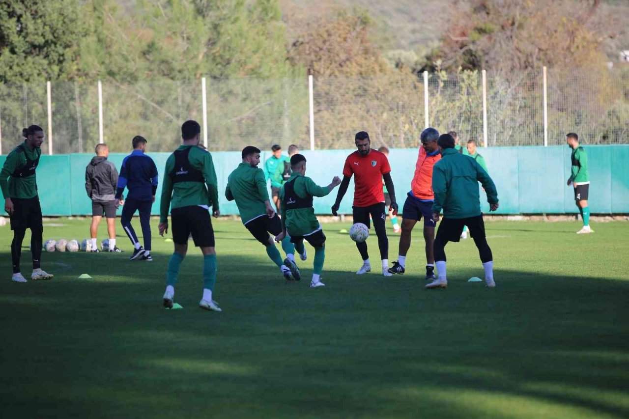 Bodrumspor zirve mücadelesine ortak olmak için galibiyete odaklandı