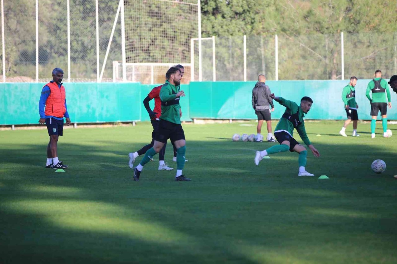 Bodrumspor zirve mücadelesine ortak olmak için galibiyete odaklandı