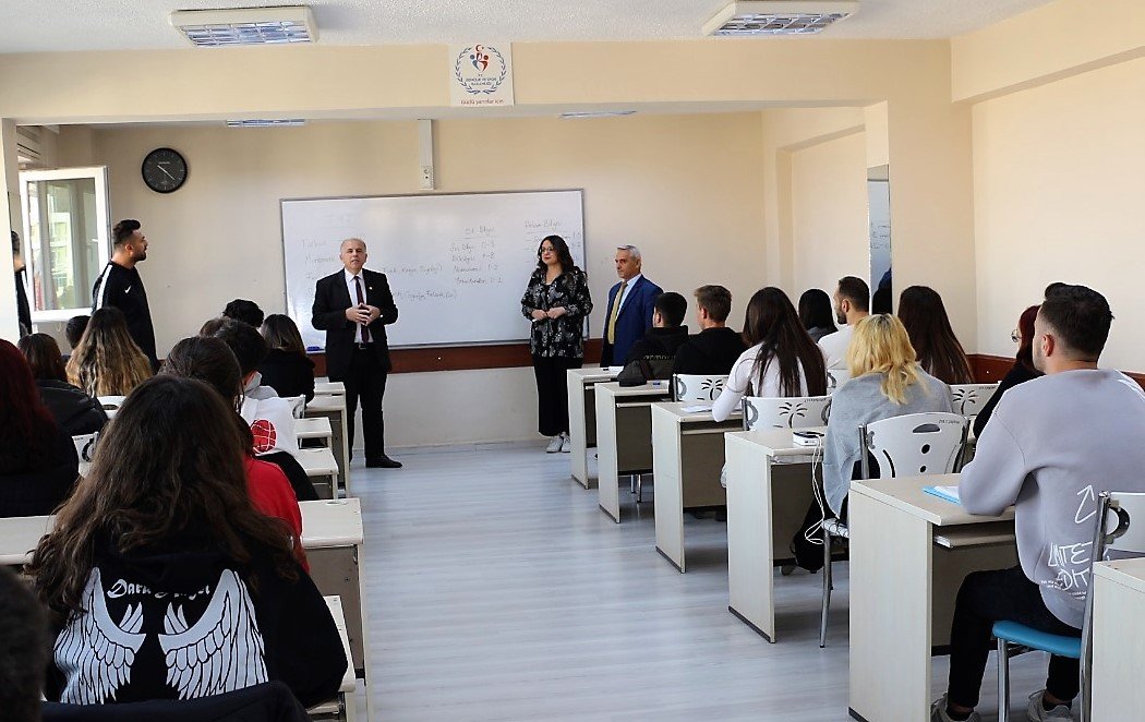 Yüzlerce öğrenci bu kurslarla meslek sahibi oldu