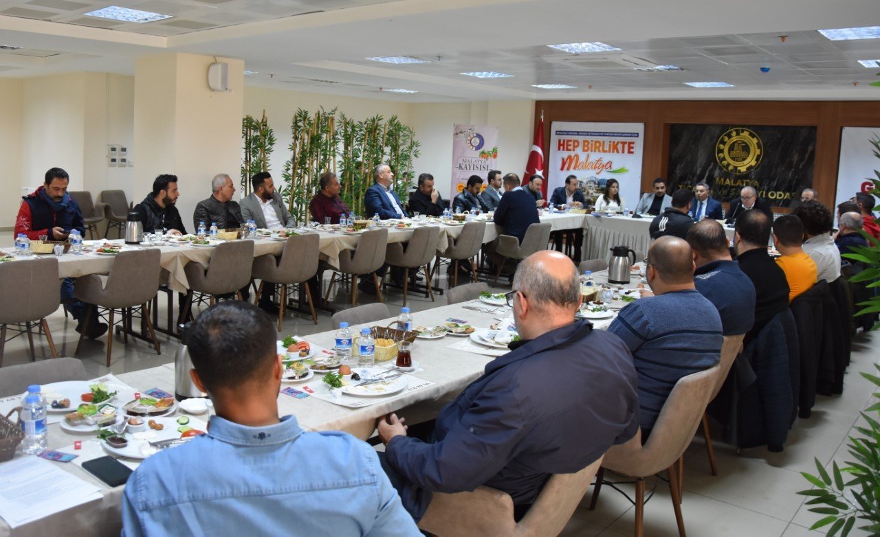 Doğalgaz mühendislik firmalarının sorunları masaya yatırıldı