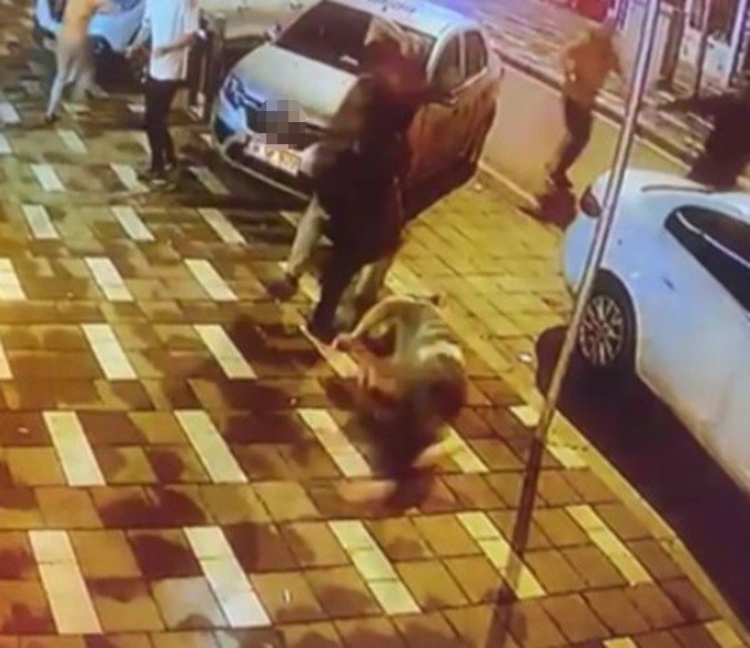 Deprem anında korkuyla 3’üncü kattan atladı