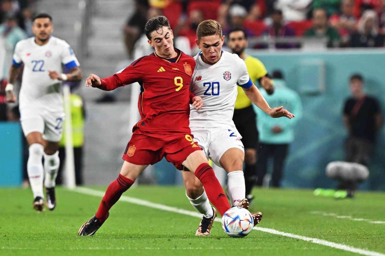 İspanya, Dünya Kupası’na ‘farklı’ başladı