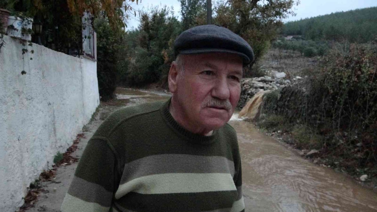 Muğla’da şiddetli yağış bazı cadde ve sokakları sular altında bıraktı