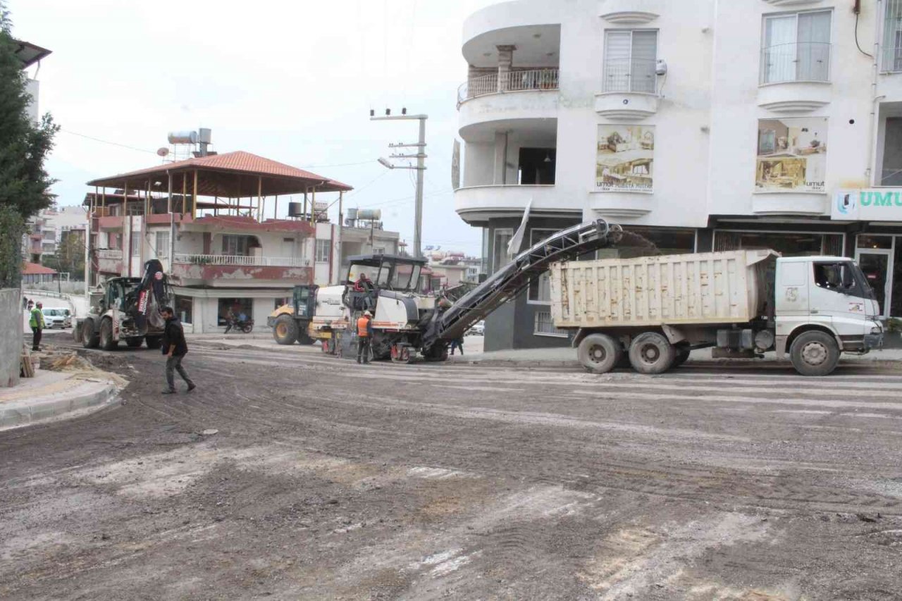 Eryılmaz: "Samandağ’ın köy görüntüsünden kurtulması için çalışıyoruz"