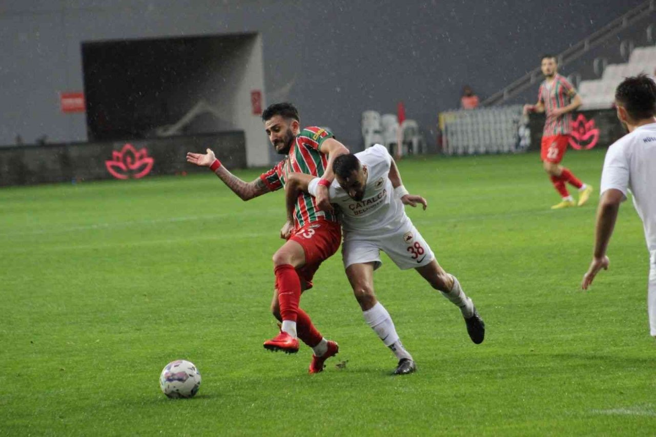 TFF 3. Lig: Karşıyaka: 2 - Çatalcaspor: 0