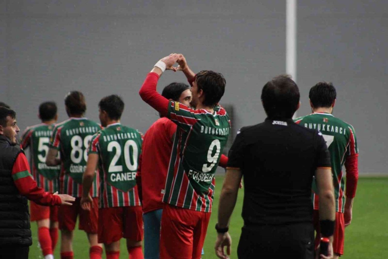 TFF 3. Lig: Karşıyaka: 2 - Çatalcaspor: 0