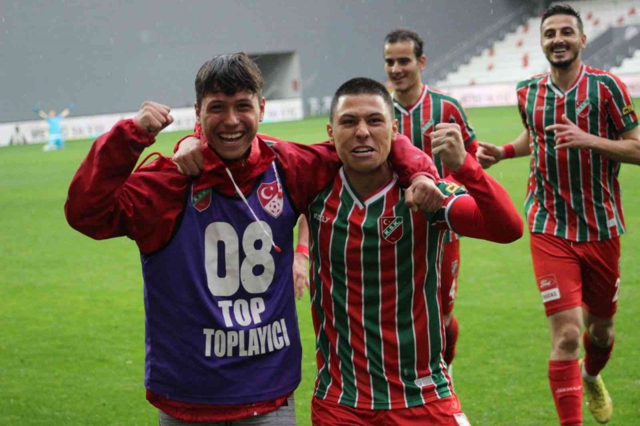 TFF 3. Lig: Karşıyaka: 2 - Çatalcaspor: 0