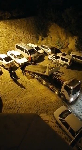 Ünlü Sanatçı Eşref Kolçak’ın otomobili çalınmak istendi