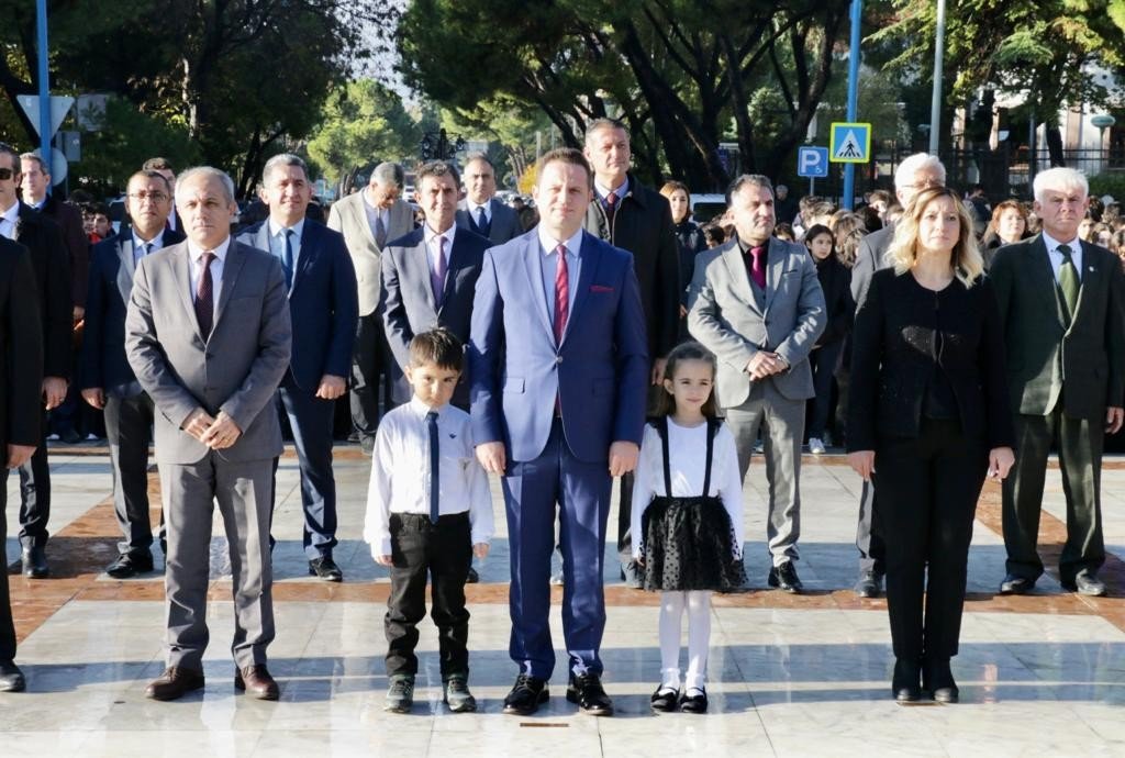 Muğla’da 24 Kasım Öğretmenler Günü kutlanıyor
