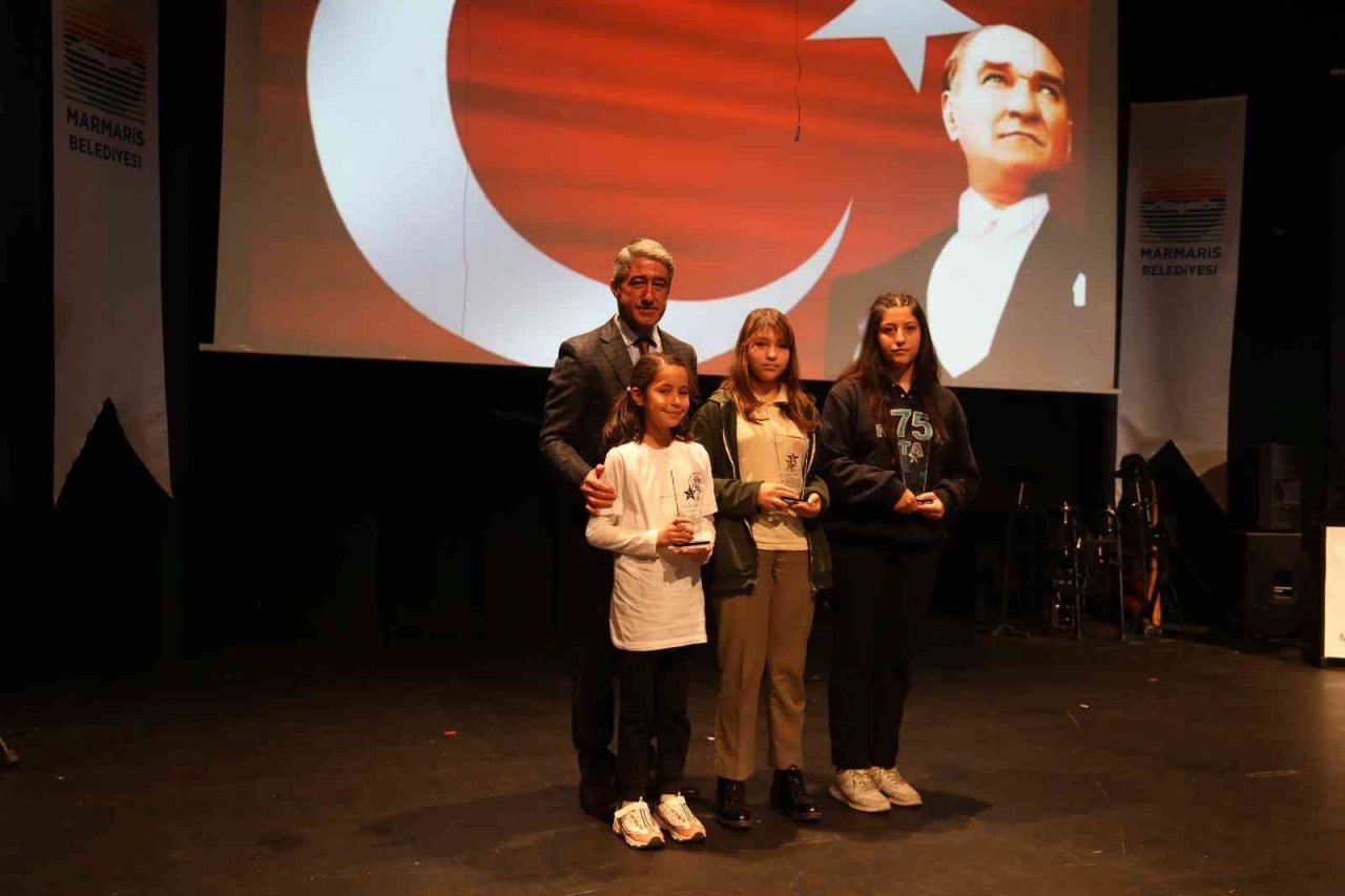 Marmaris’te Öğretmenler Günü düzenlenen törenle kutlandı