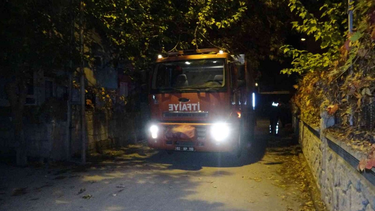 Söndürülmeyen köz yangına neden oldu