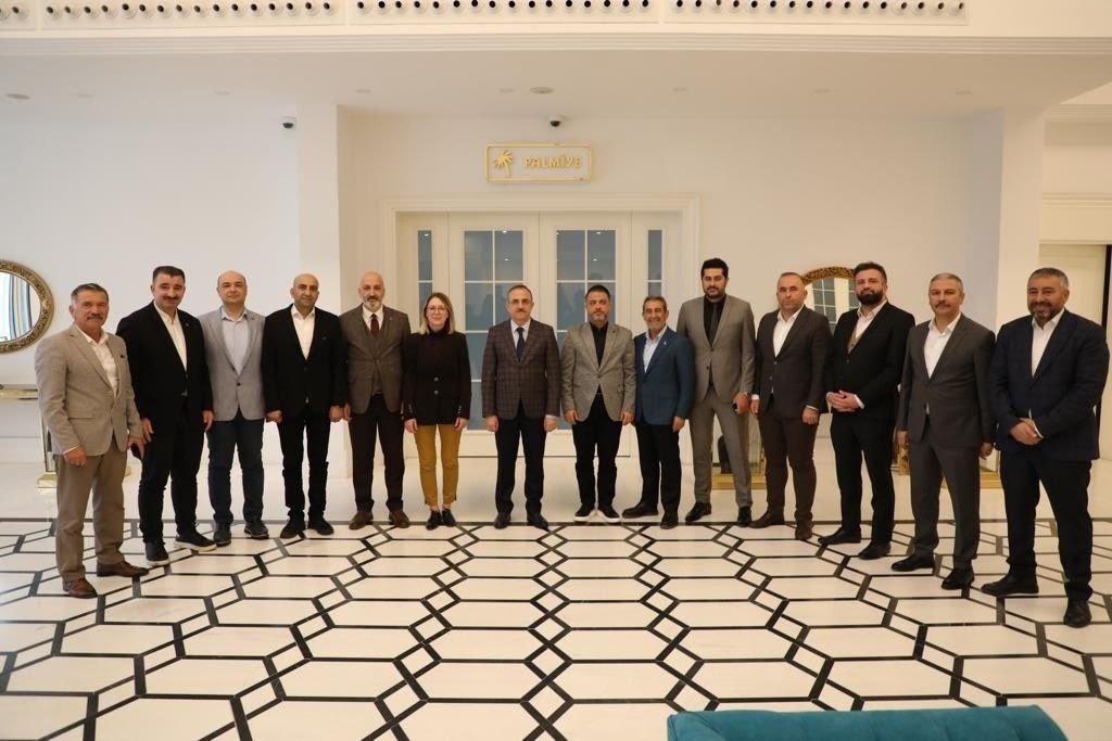 AK Parti İzmir İl Başkanı Sürekli’den Karşıyaka Stadı göndermesi