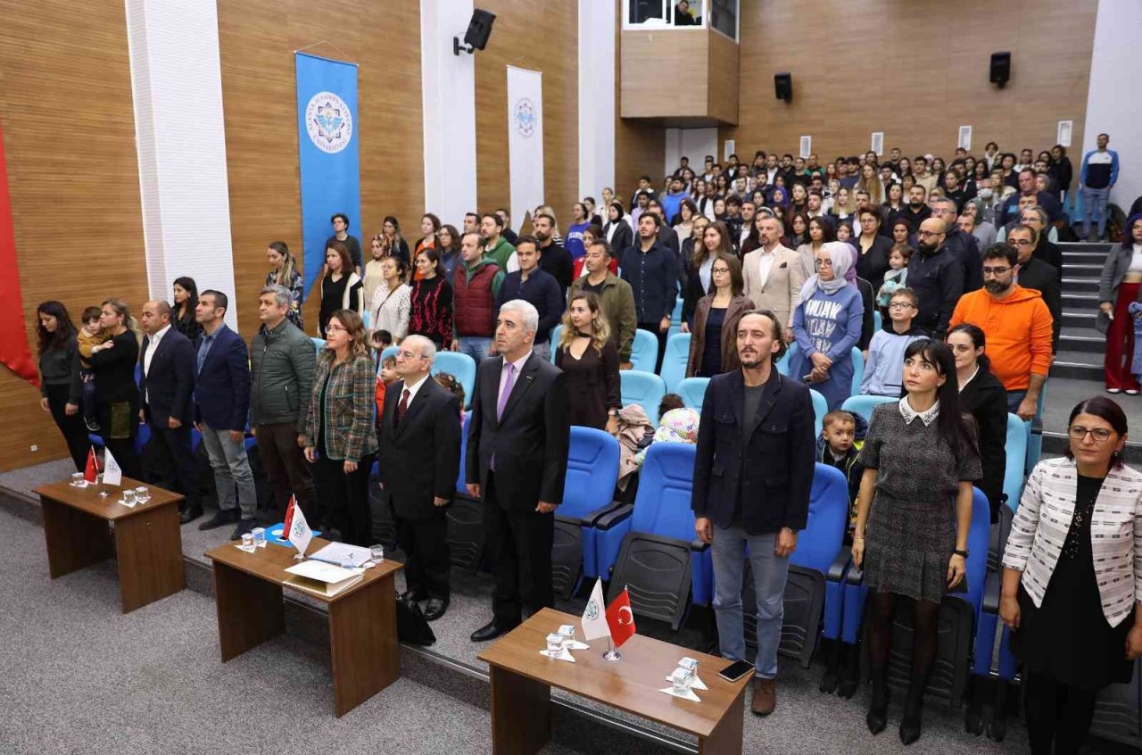 ALKÜ’de öğretmenler günü kutlandı