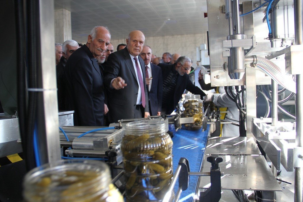 Bayburt’ta yöresel ürünler ve turşu fabrikasının açılışı gerçekleştirildi