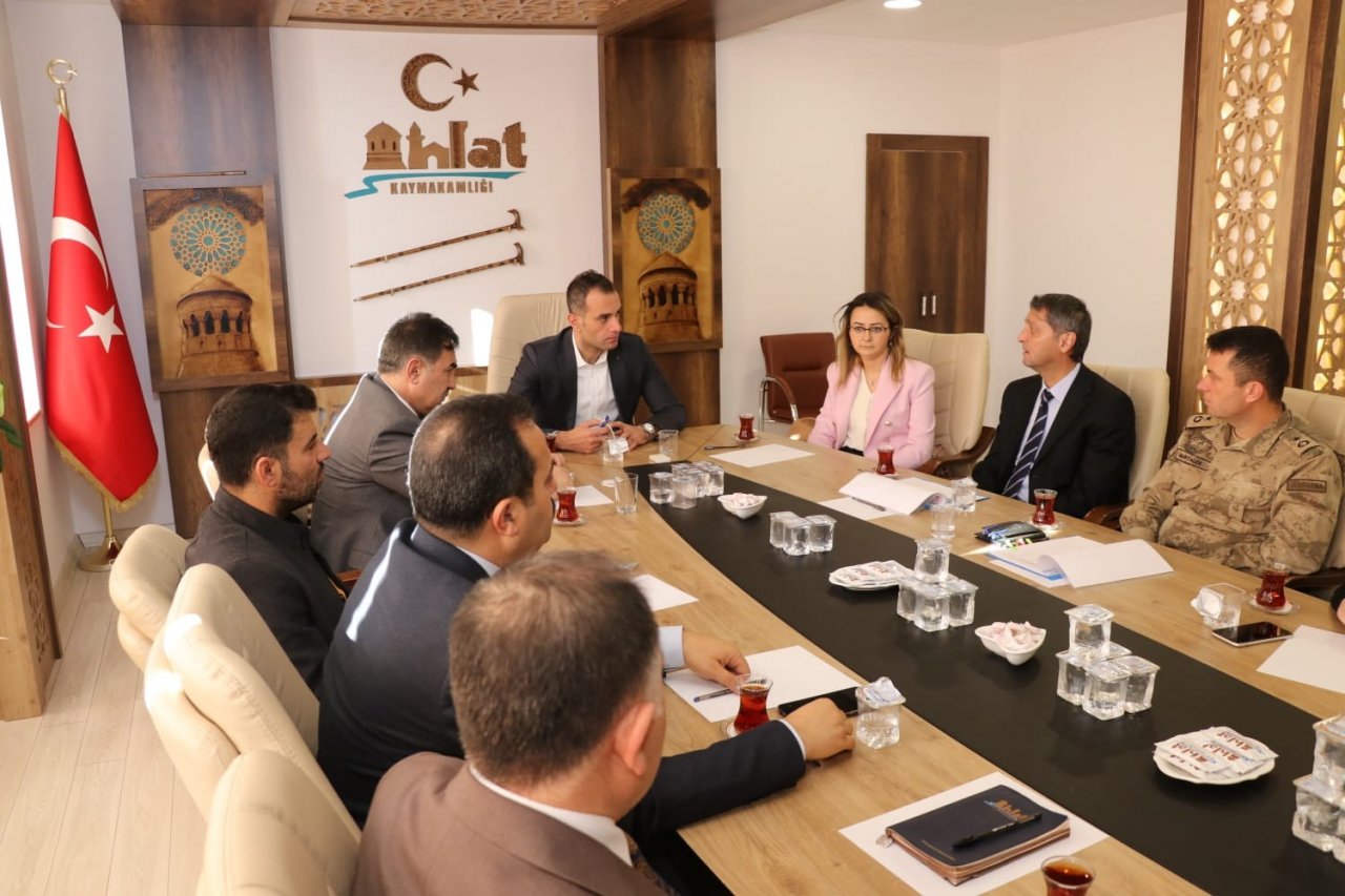 Ahlat’ta kadına yönelik şiddetle mücadele toplantısı düzenlendi