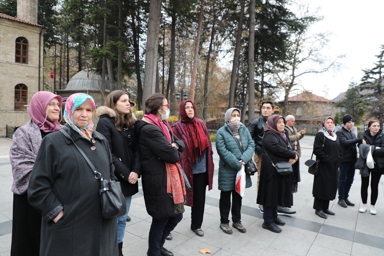 Esenlerliler, Bolu’da tarihi ve doğayı keşfediyor