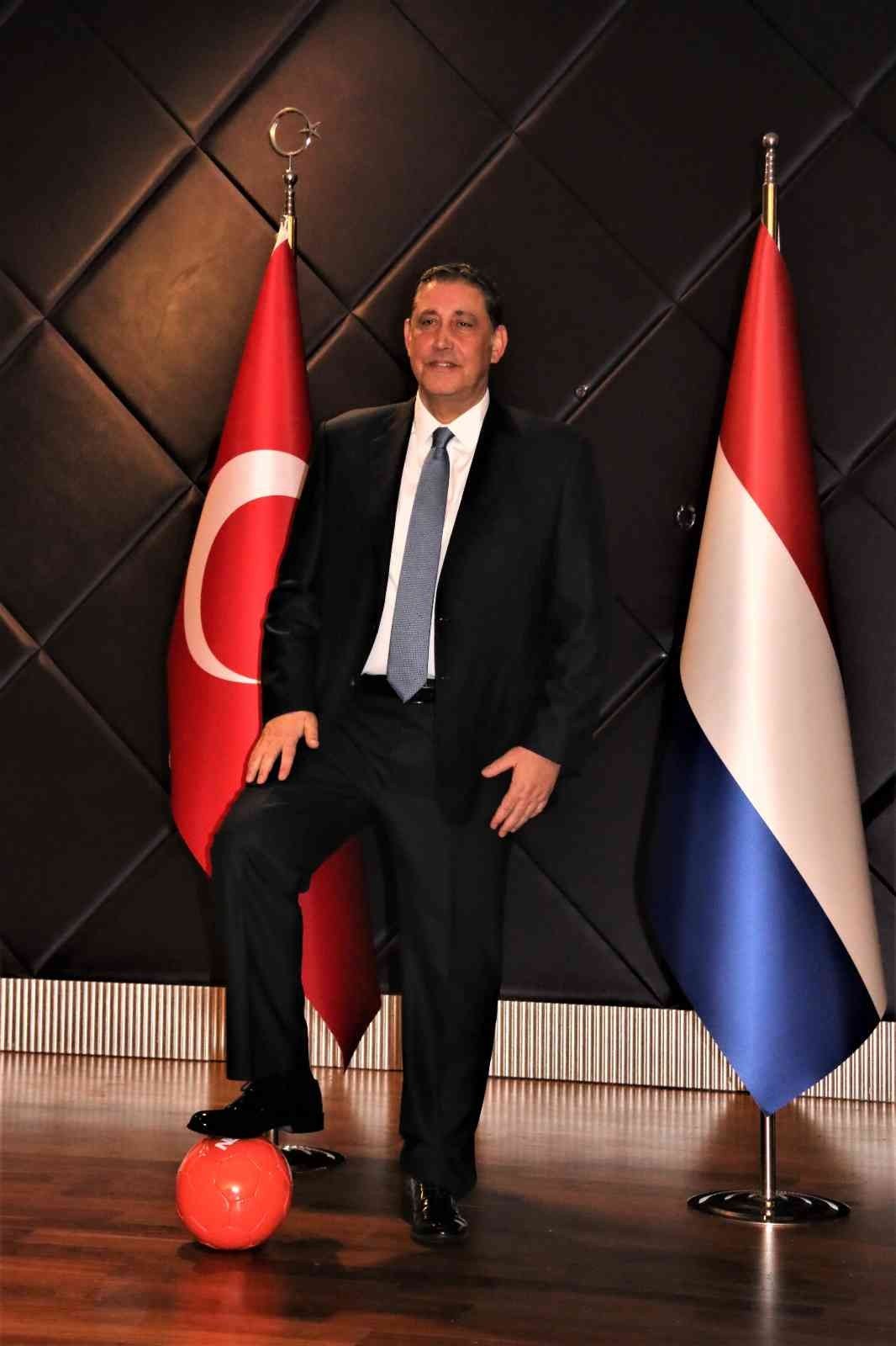 Hollanda’nın Antalya Fahri Konsolosu Yıldıray Karaer: “Hollandalı turist sayısında ilk üçü zorlayacağız”