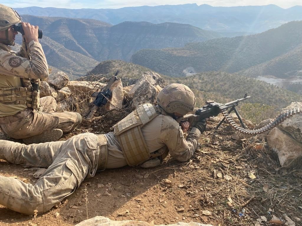 Şırnak ve Siirt’te ‘Eren Abluka Sonbahar-Kış-15 Şehit Jandarma Uzman Çavuş Fatih Berkay Akgün Operasyonu’ başlatıldı